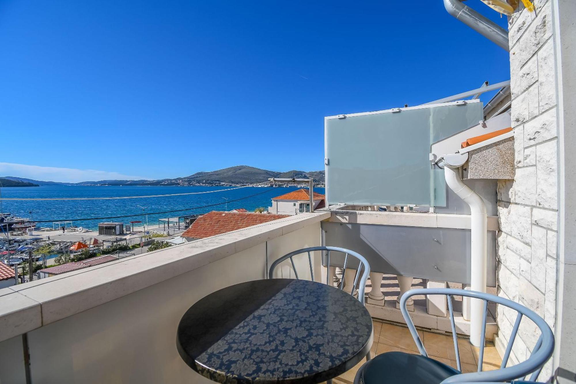 Apartments Anna Trogir Zewnętrze zdjęcie