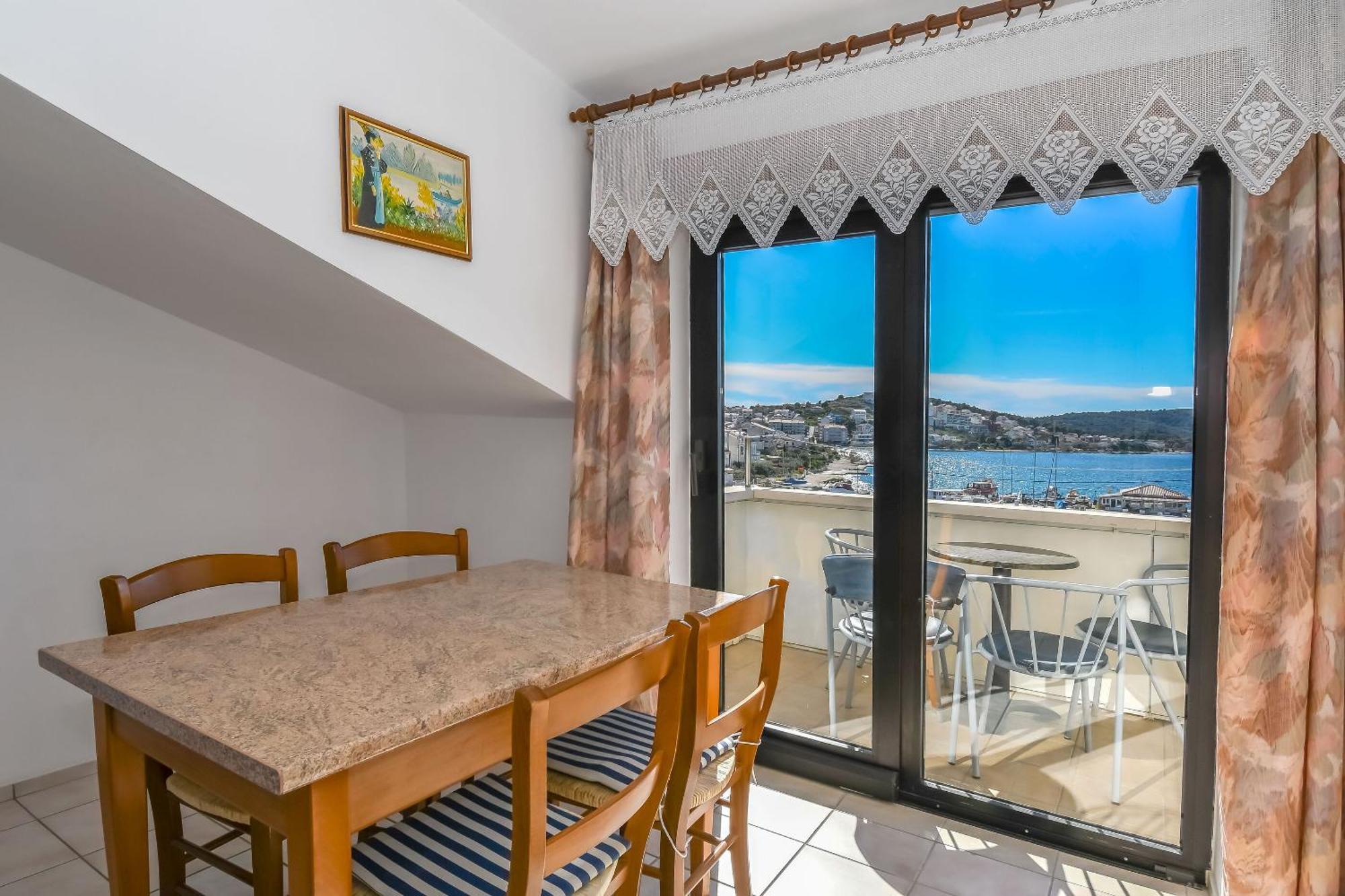 Apartments Anna Trogir Zewnętrze zdjęcie